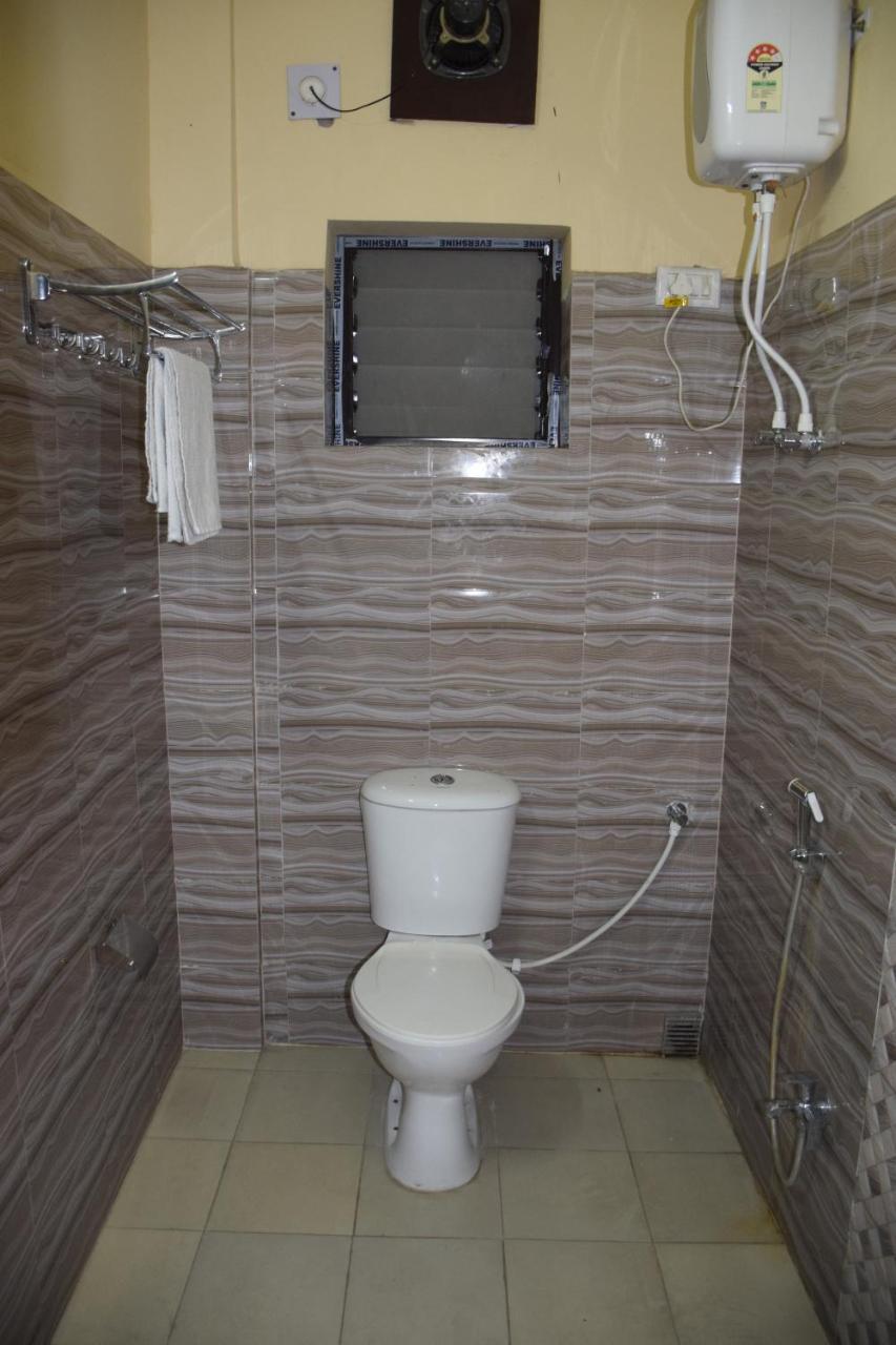 Recline Hotel And Restaurant Gauripur Exterior foto